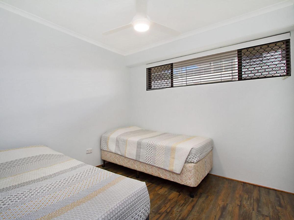 Apartment Cobden Court Unit 2 Gold Coast